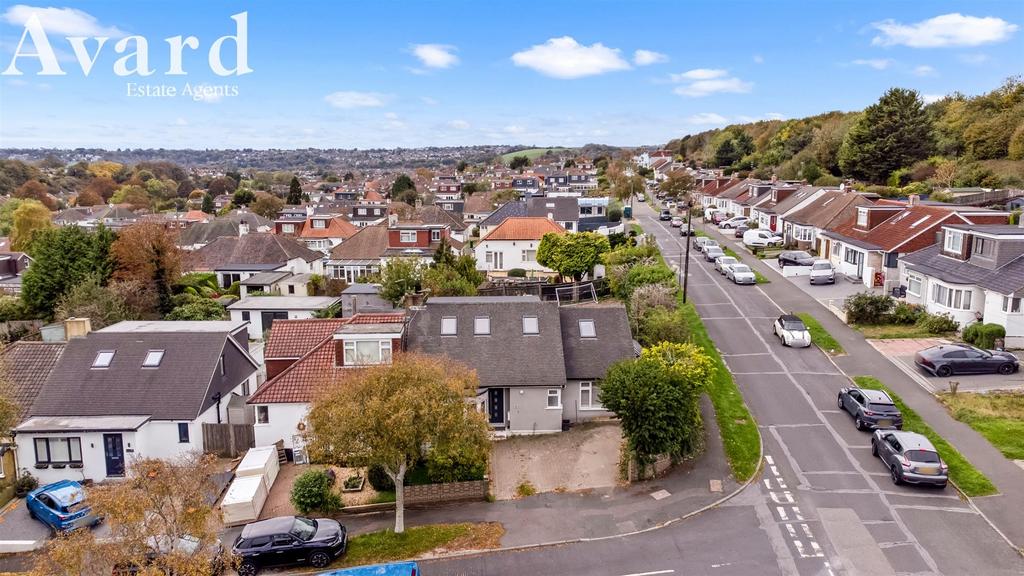 Lomond Avenue, 15 026.JPG