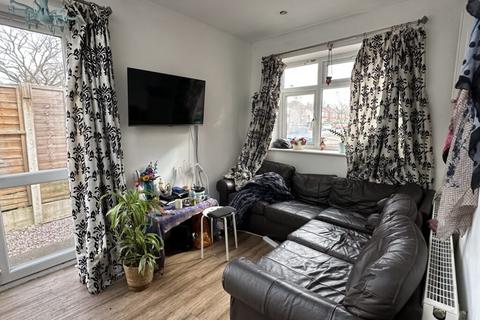 7 bedroom semi-detached house to rent, Withington M20
