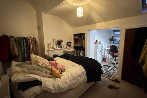 7 bedroom semi-detached house to rent, Withington M20