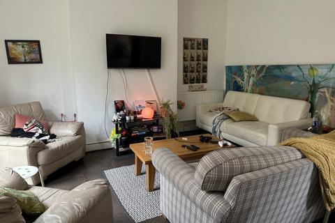 7 bedroom semi-detached house to rent, Withington M20
