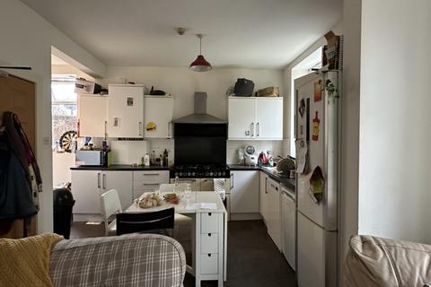 7 bedroom semi-detached house to rent, Withington M20
