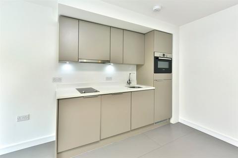 undefined, High Road, London, N12
