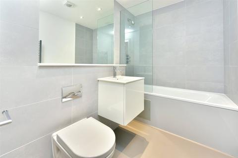 undefined, High Road, London, N12
