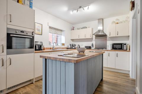 undefined, Bloxham,  Banbury,  Oxfordshire,  OX15