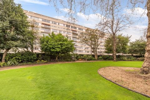 2 bedroom flat to rent, Sussex Square, London