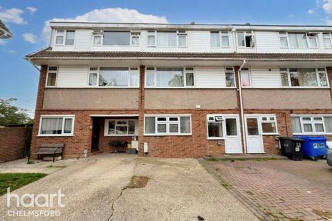 4 bedroom townhouse for sale, St Fabians Drive, Chelmsford
