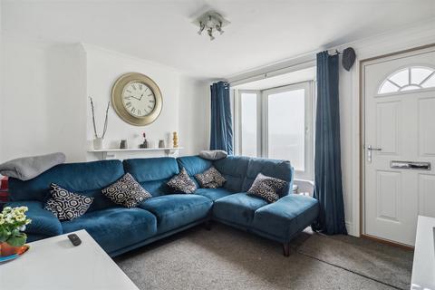 2 bedroom semi-detached house for sale, Slater Street, High Wycombe HP13