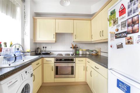 2 bedroom apartment for sale, Holly Street, London, E8