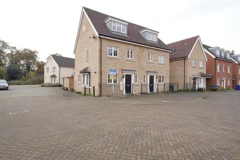 4 bedroom semi-detached house to rent, Hornbeam Avenue, Red Lodge, Bury St. Edmunds, Suffolk, IP28