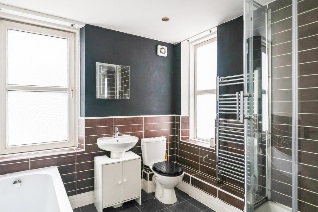 53b - Bathroom