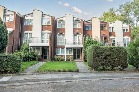 Waverley Grove, London