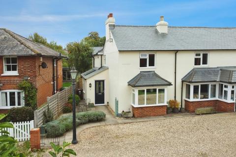 Dursley Cottage Sherfield Green, Sherfield-on-Loddon, Hook, Hampshire, RG27