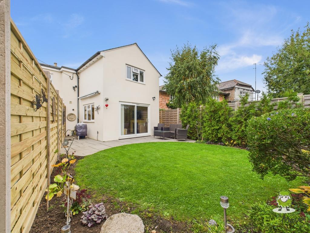 Ewe Move Estate Agents Basingstoke - Dursley Cottag