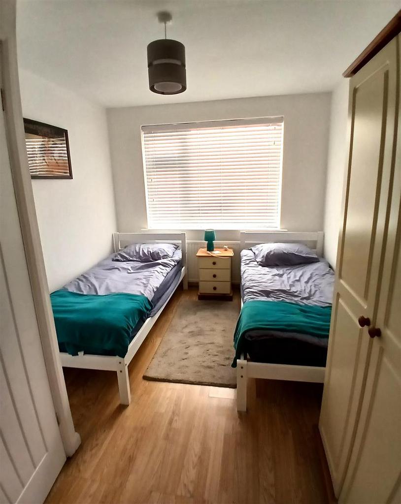 26 Kipling - Bed 2.jpg