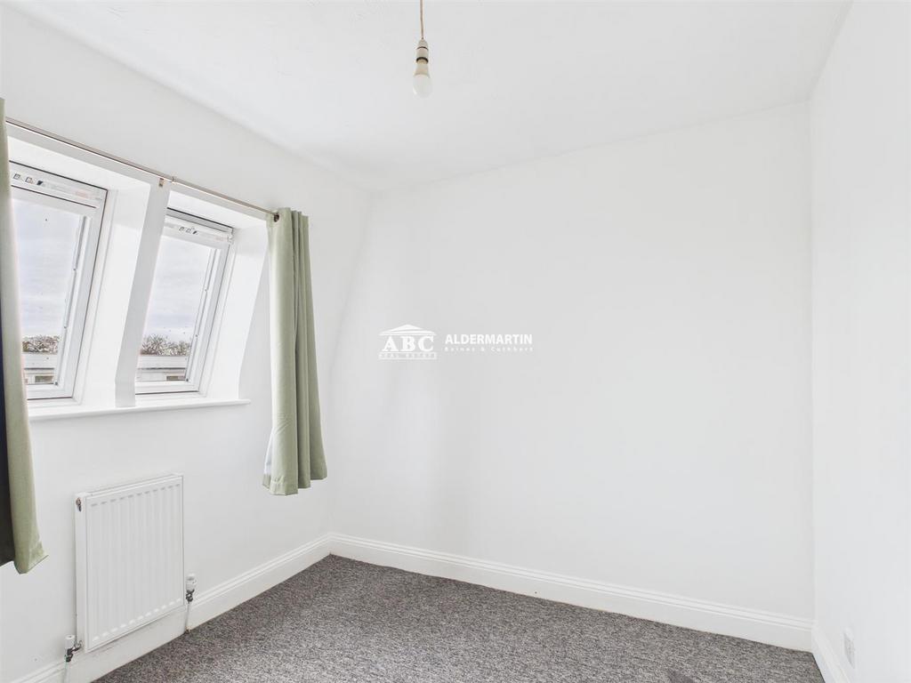 CAM03827 G0-PR0096-STILL009.jpg