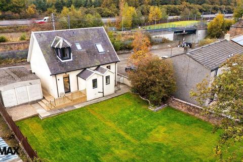 Pumpherston Road, Livingston EH54