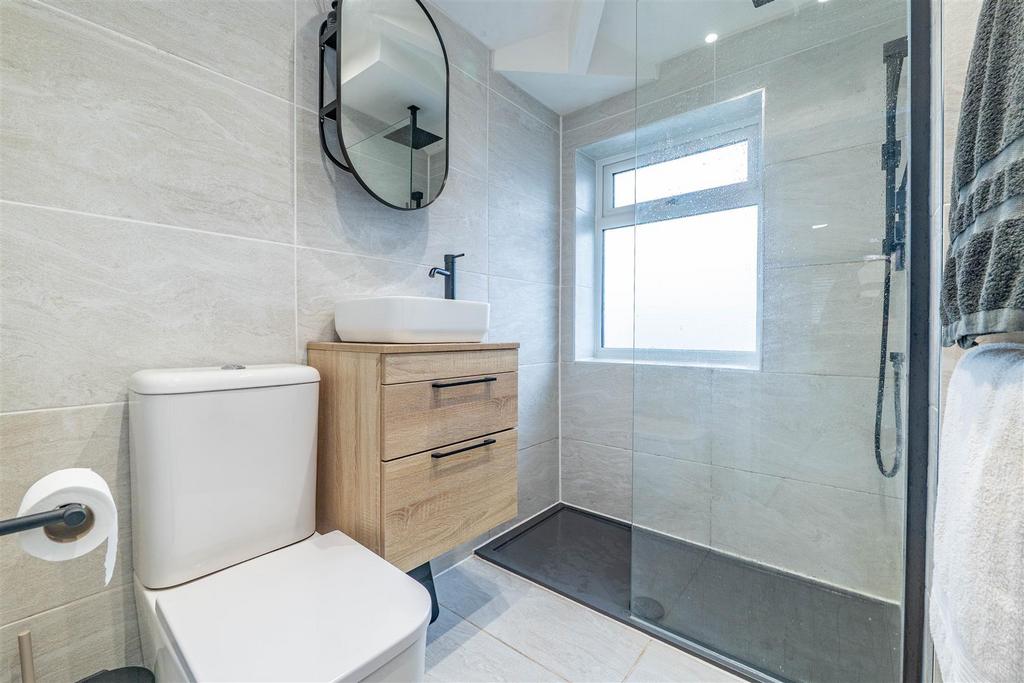 Family Shower Room