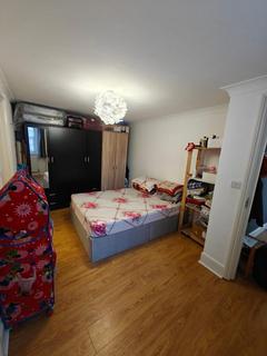 1 bedroom flat to rent, Offord Road - B/F, Basement Flat, London, N1
