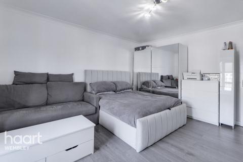 Studio for sale, Abbeyfields Close, LONDON