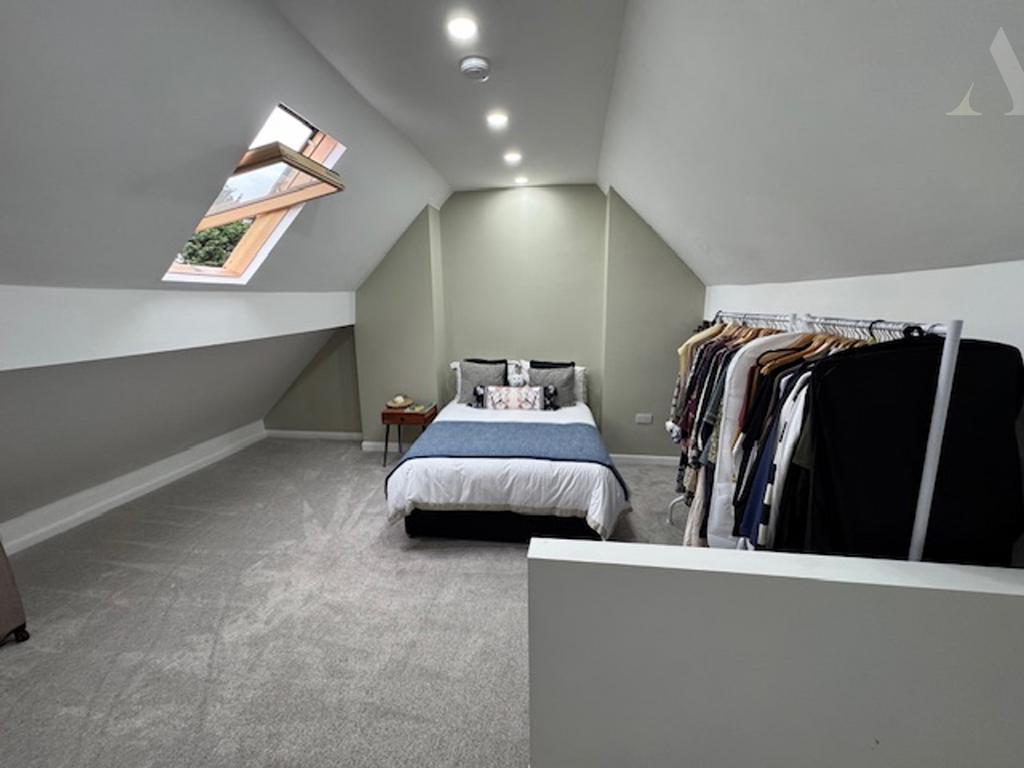 45 Lindale Ave - Bedroom 4 Loft Room.jpeg
