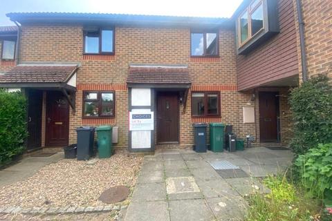undefined, Middlefield, Langshott, Horley, Surrey, RH6