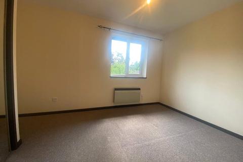 undefined, Middlefield, Langshott, Horley, Surrey, RH6