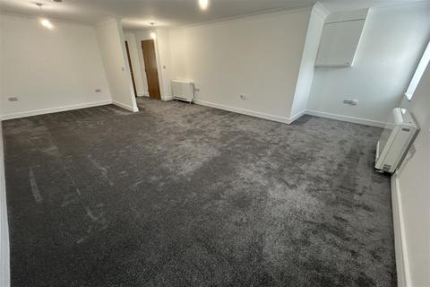 Studio to rent, Southampton