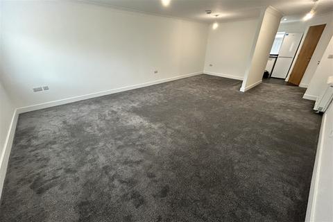 Studio to rent, Southampton