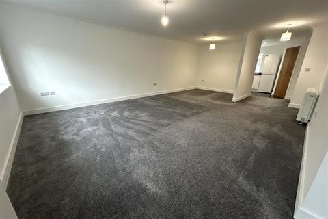 Studio to rent, Southampton