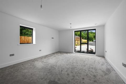undefined, New Road, Little Burstead, Billericay