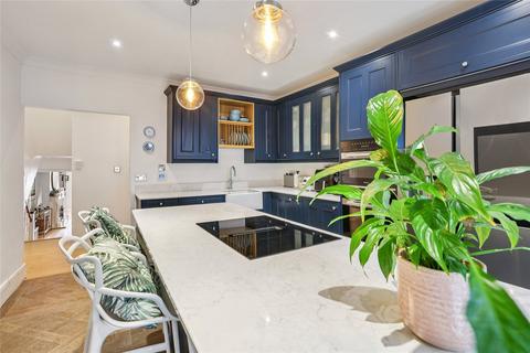 3 bedroom apartment for sale, Wandsworth Bridge Road, Fulham, London, SW6