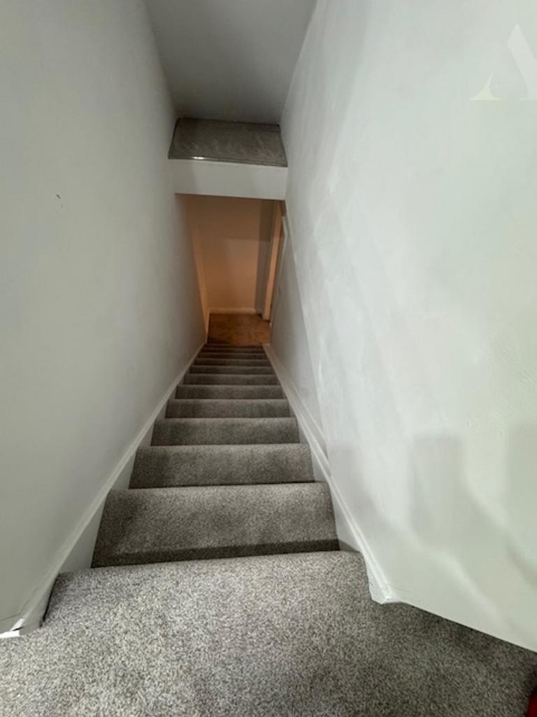 45 Lindale Ave - stairs to loft.jpeg