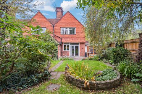 3 bedroom end of terrace house for sale, High Road Eastcote, Pinner, HA5
