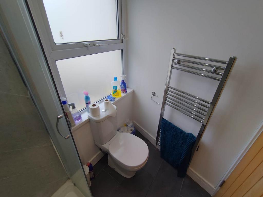 Ensuite (3)