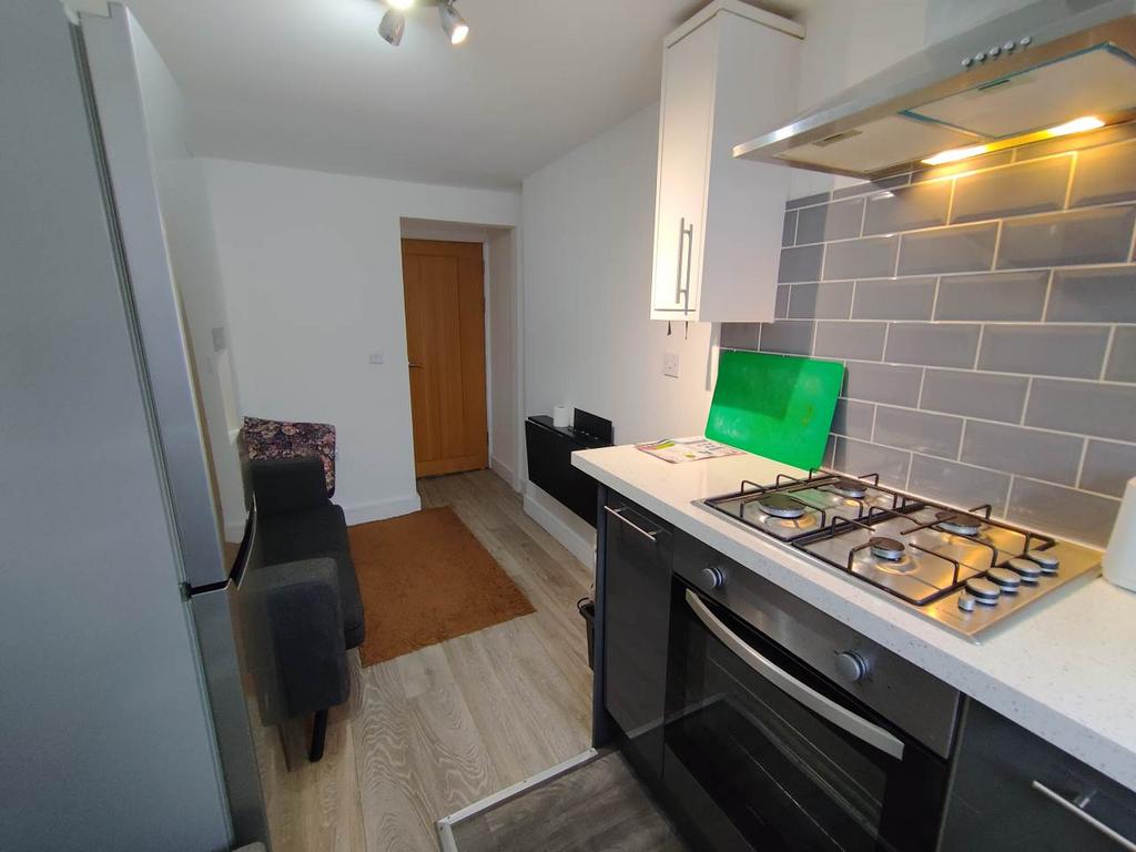 Kitchen (2)