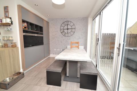3 bedroom terraced house for sale, Idle, Idle BD10