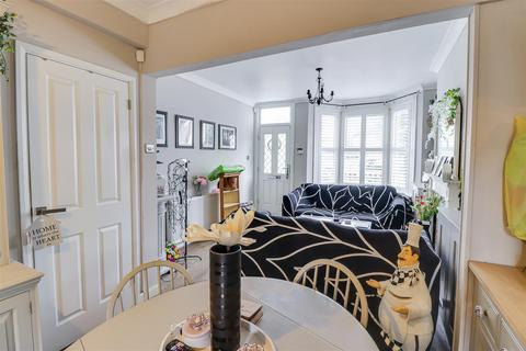 undefined, Leighville Grove, Leigh-On-Sea SS9