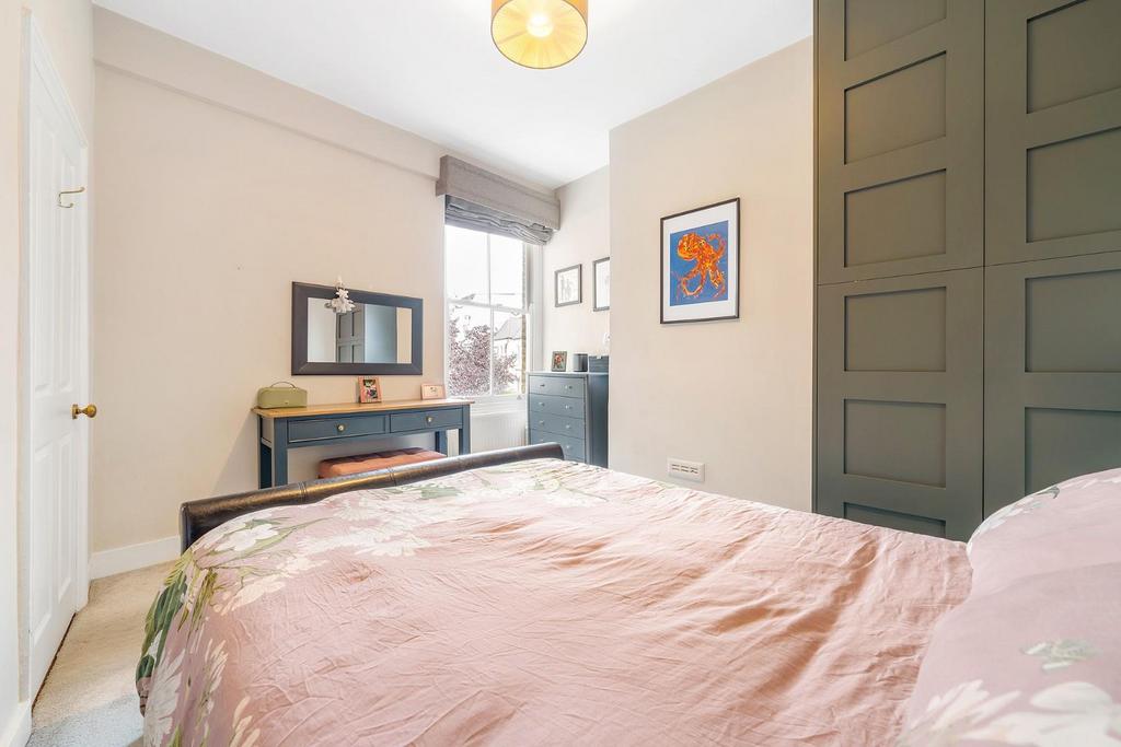 Principal bedroom (3).JPG