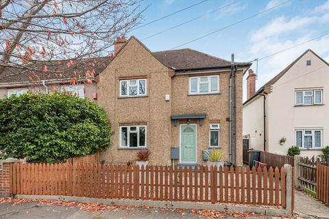 undefined, Almond Grove, Brentford TW8