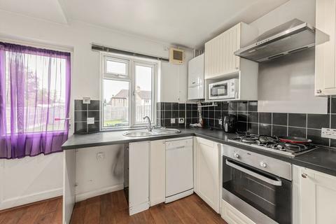 undefined, Almond Grove, Brentford TW8