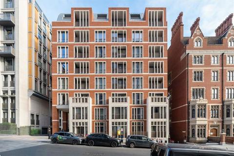 undefined, Arundel Street, London WC2R
