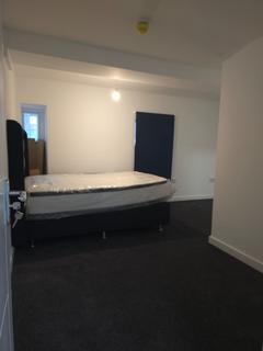 1 bedroom in a house share to rent, Mariner Street, Swansea SA1