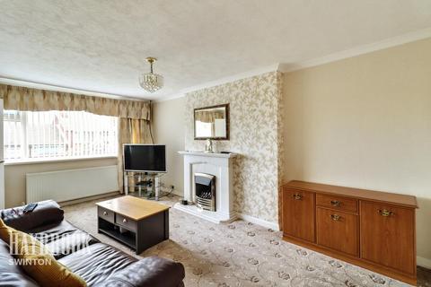 undefined, Lindrick Close, Doncaster