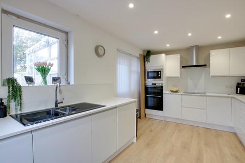 3 bedroom semi-detached house for sale, WINNHAM DRIVE, FAREHAM