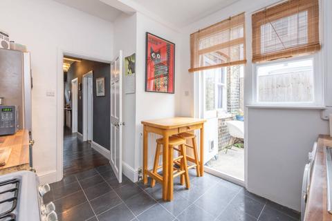 undefined, Oak Grove, Cricklewood, London, NW2