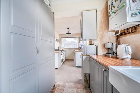 4 bedroom semi-detached house for sale, Woodfield Avenue, Carshalton SM5