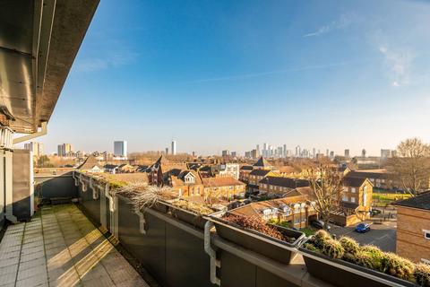 2 bedroom flat to rent, Varcoe Road, South Bermondsey, London, SE16