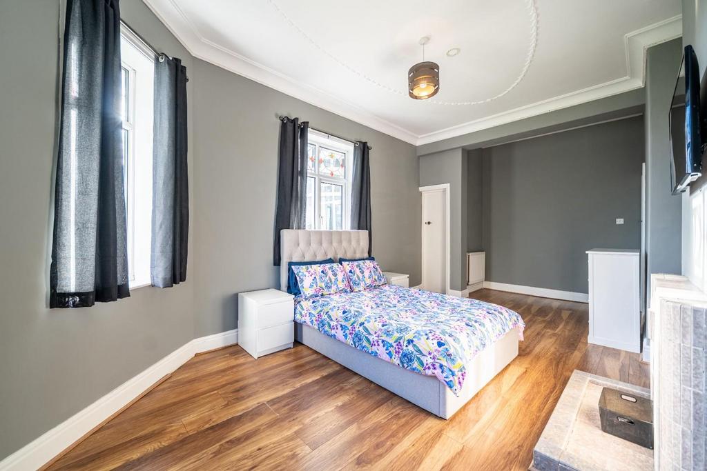 25236 99 Kingsgate 037.jpg