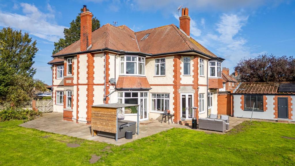 25236 99 Kingsgate 052.jpg