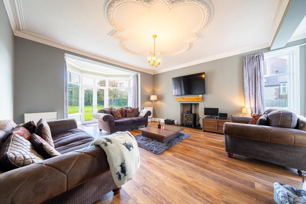 25236 99 Kingsgate 021.jpg